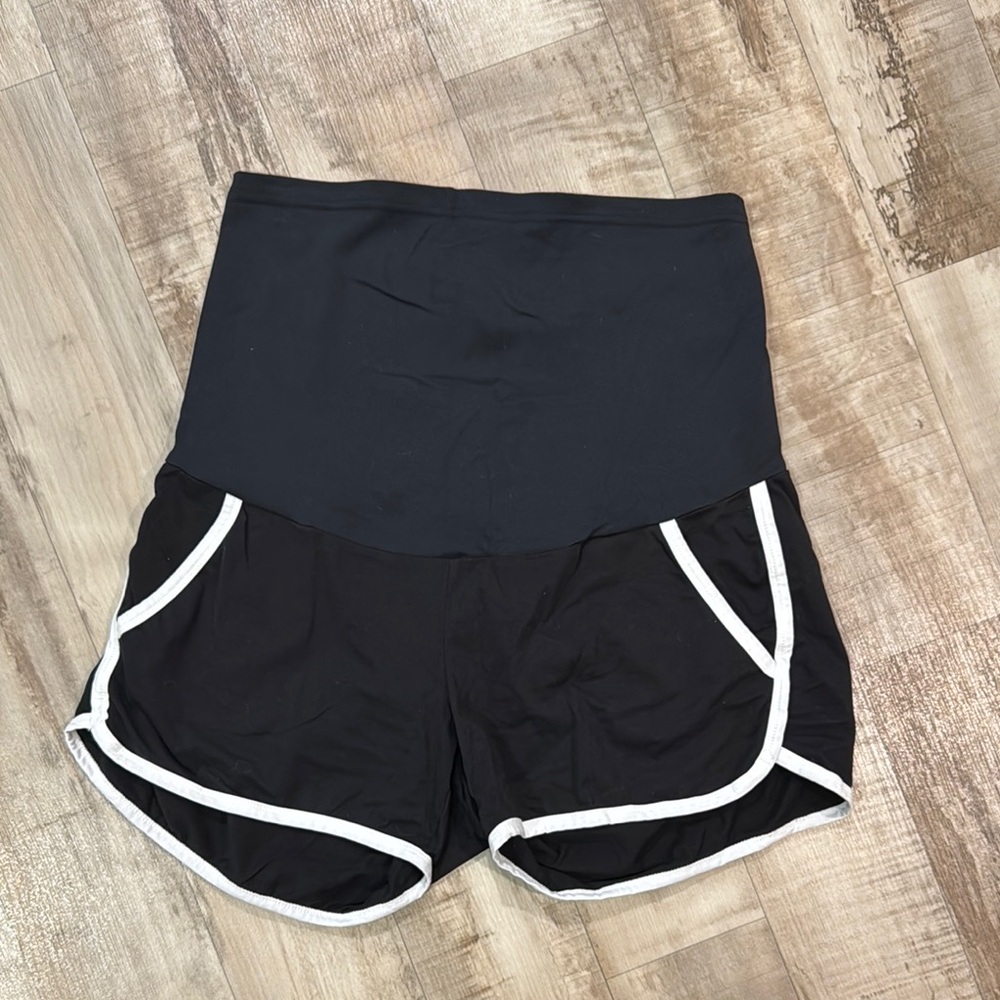 2XL Women's Black maternity Shorts